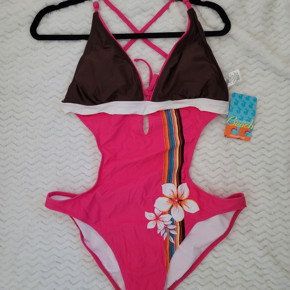 New one-piece swimsuit